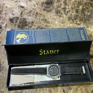 Unworn Men’s Staur Watch